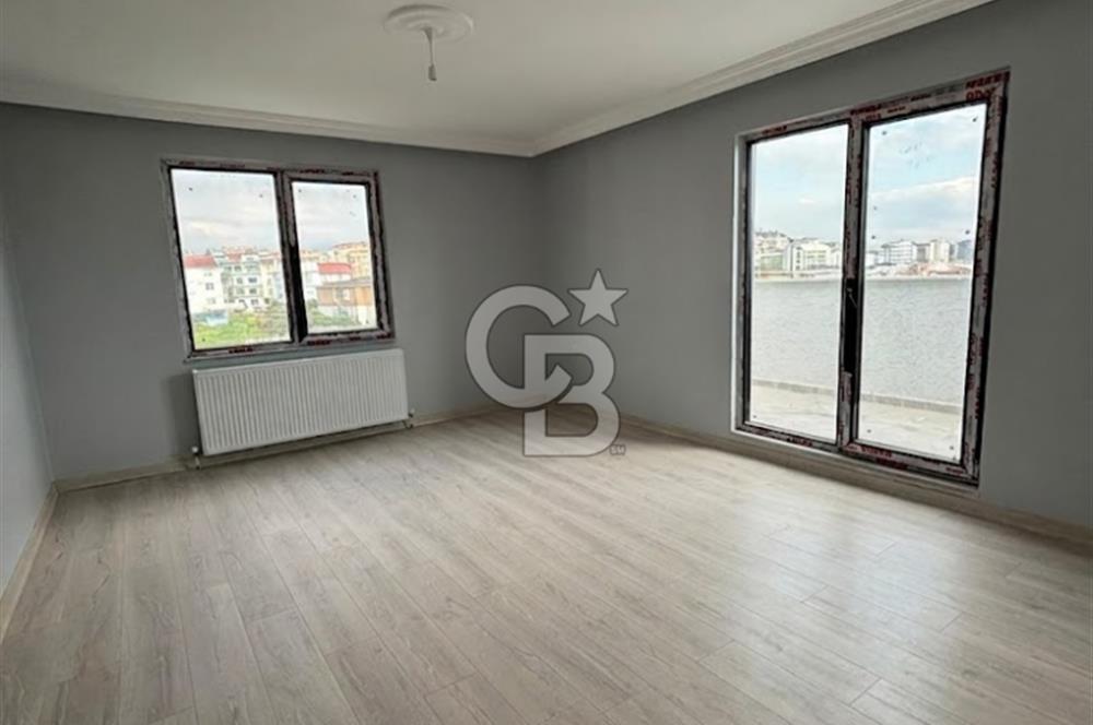 MUTLUKENTTE EMSALSİZ! Masrafsız, Geniş Teraslı 4+1 Fırsatı!