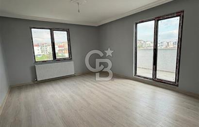 MUTLUKENTTE EMSALSİZ! Masrafsız, Geniş Teraslı 4+1 Fırsatı!