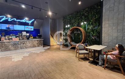 VELUX'UN GÖZDE NOKTASINDA DEVREN KİRALIK CAFE