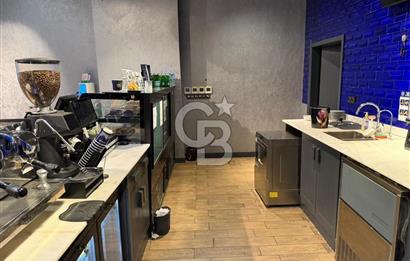 VELUX'UN GÖZDE NOKTASINDA DEVREN KİRALIK CAFE