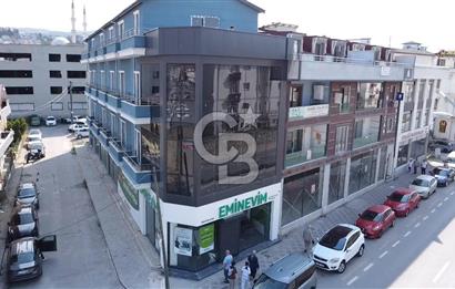 GÖLCÜK ÇARŞIDA MERKEZİ KONUMDA 300 m² KİRALIK İŞYERİ (ASANSÖRLÜ)