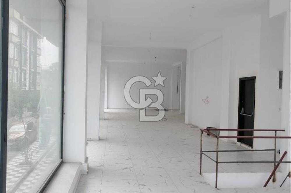 ARNAVUTKÖY KARLIBAYIR MAH SATILIK 700M2 DÜKKAN