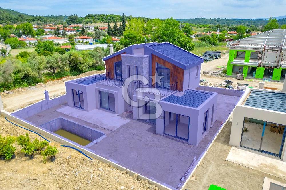 PRİVATUS URLA PROJESİNDEN ÖZEL TASARIM 5+2 SATILIK VİLLA