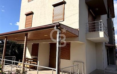 MAVİŞEHİR'DE İKİZ VİLLA KONSEPTİNDE TEK BLOK SATILIK TRİPLEX Favorilerime Ekle Yazdır