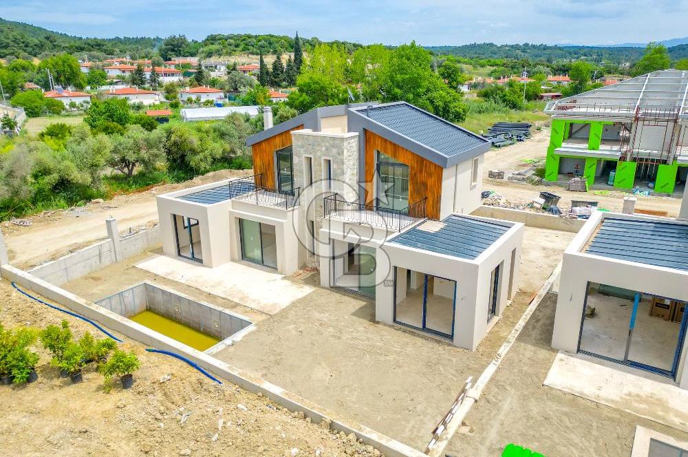 PRİVATUS URLA PROJESİNDEN ÖZEL TASARIM 5+2 SATILIK VİLLA