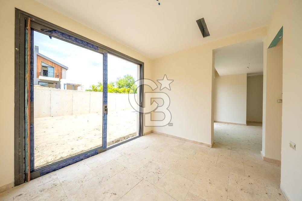 PRİVATUS URLA PROJESİNDEN ÖZEL TASARIM 5+2 SATILIK VİLLA