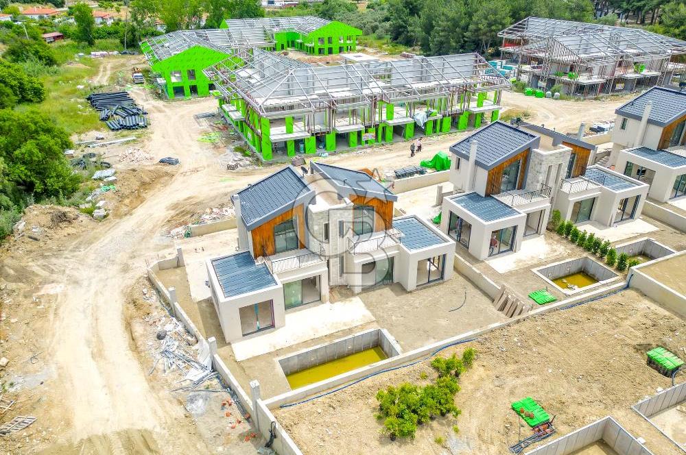 PRİVATUS URLA PROJESİNDEN ÖZEL TASARIM 5+2 SATILIK VİLLA
