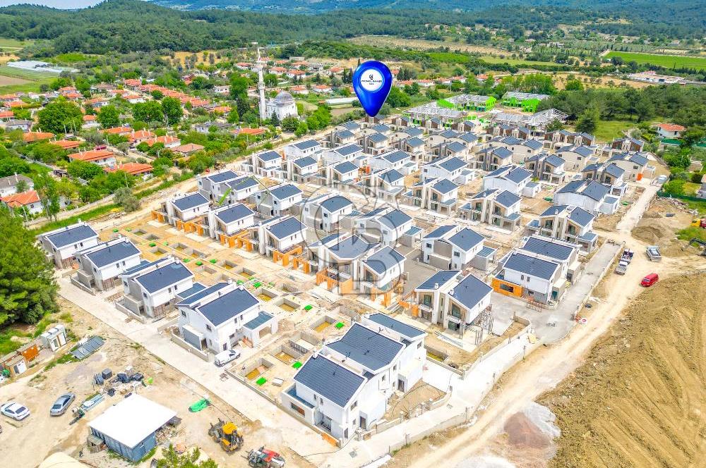 PRİVATUS URLA PROJESİNDEN ÖZEL TASARIM 5+2 SATILIK VİLLA