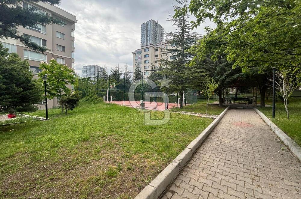 ANKARA YAŞAMKENT GÜNBATIMI SİTESİNDE SATILIK KATTA 4+1 DAİRE