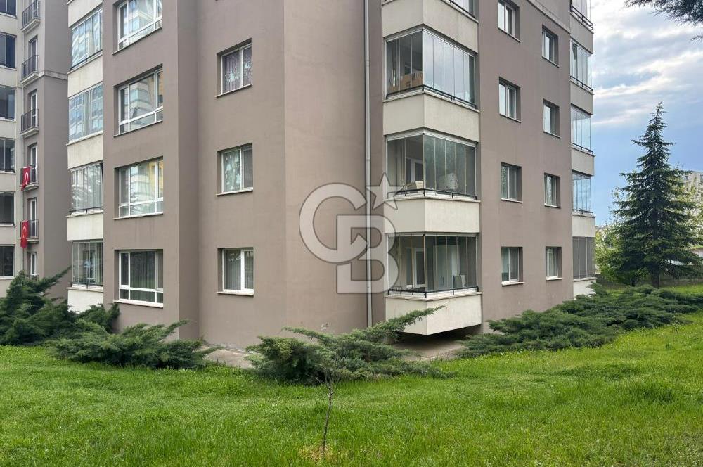 ANKARA YAŞAMKENT GÜNBATIMI SİTESİNDE SATILIK KATTA 4+1 DAİRE