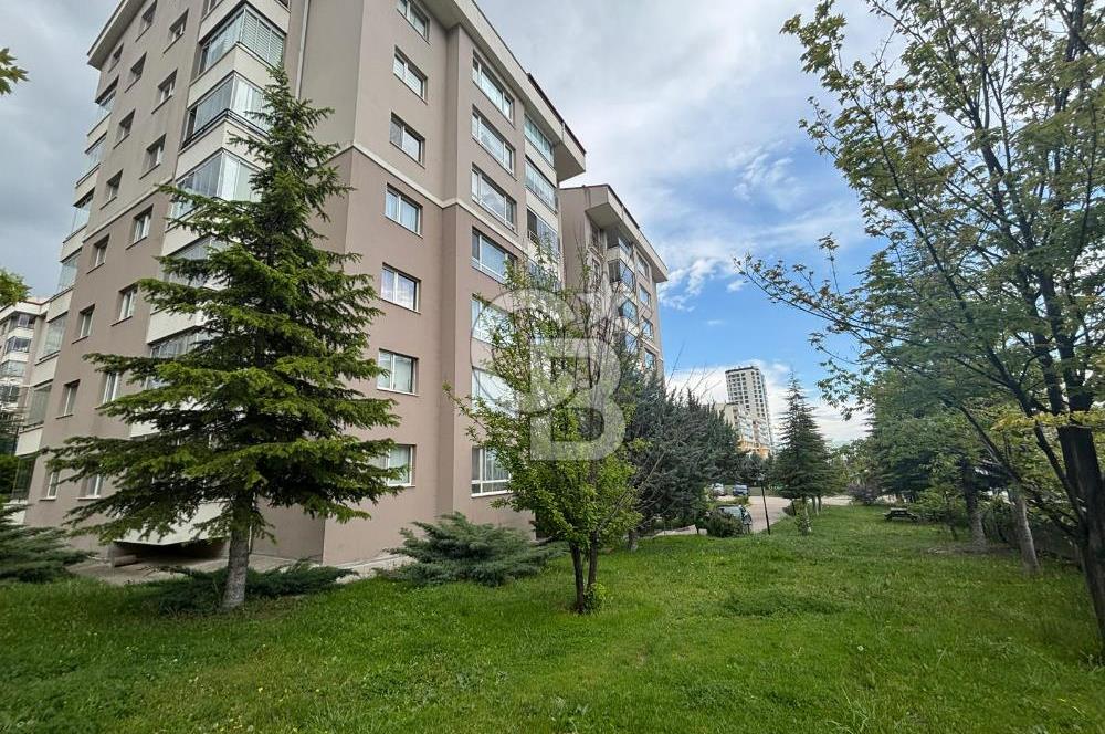 ANKARA YAŞAMKENT GÜNBATIMI SİTESİNDE SATILIK KATTA 4+1 DAİRE