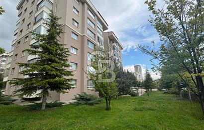 ANKARA YAŞAMKENT GÜNBATIMI SİTESİNDE SATILIK KATTA 4+1 DAİRE