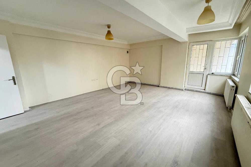 KÜÇÜKYALI ALTINTEPE'DE MİNİBÜS CADDESİ ÜSTÜ KİRALIK 1+1 DAİRE