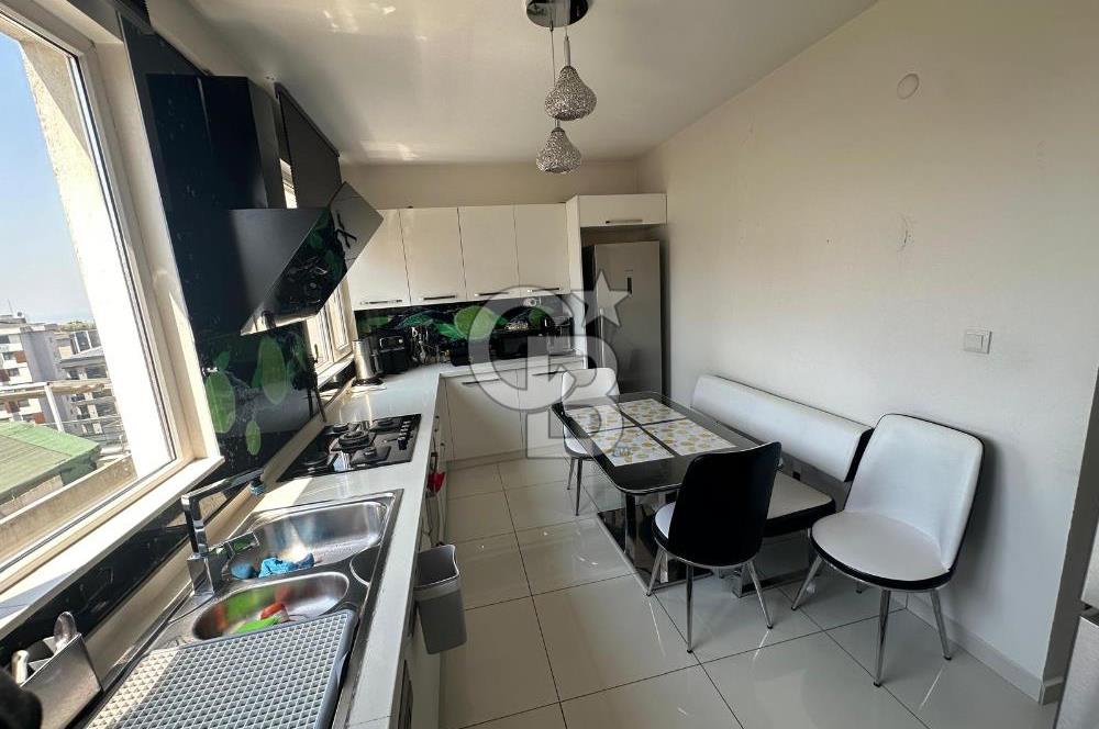 FENERYOLU'NDA GENİŞ FERAH KATTA TEK KİRALIK 4+1 DAİRE