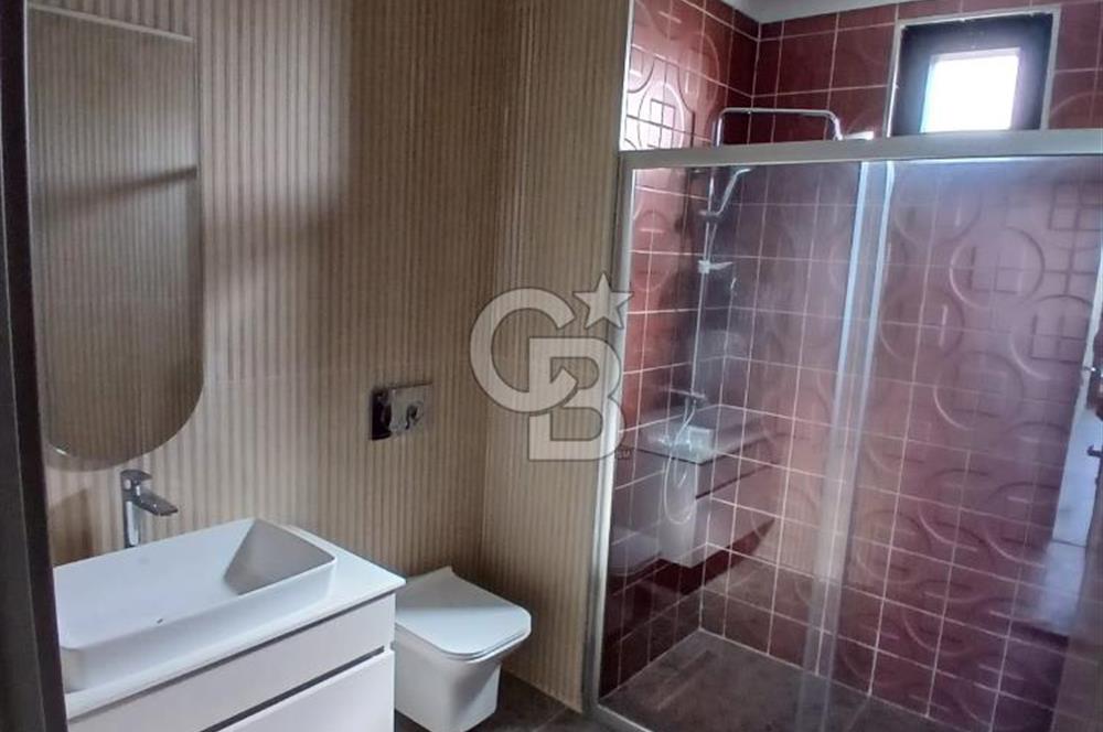 İZMİT KABAOĞLU SATILIK HAVUZLU SİTE İÇİNDE 3+1 SATILIK DAİRE
