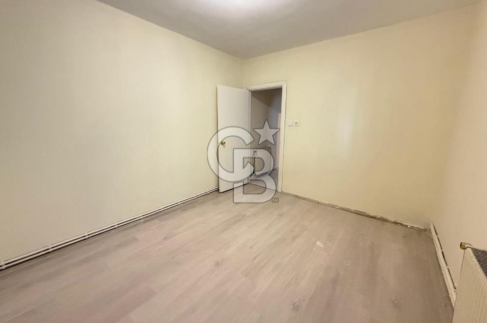 KÜÇÜKYALI ALTINTEPE'DE MİNİBÜS CADDESİ ÜSTÜ KİRALIK 1+1 DAİRE