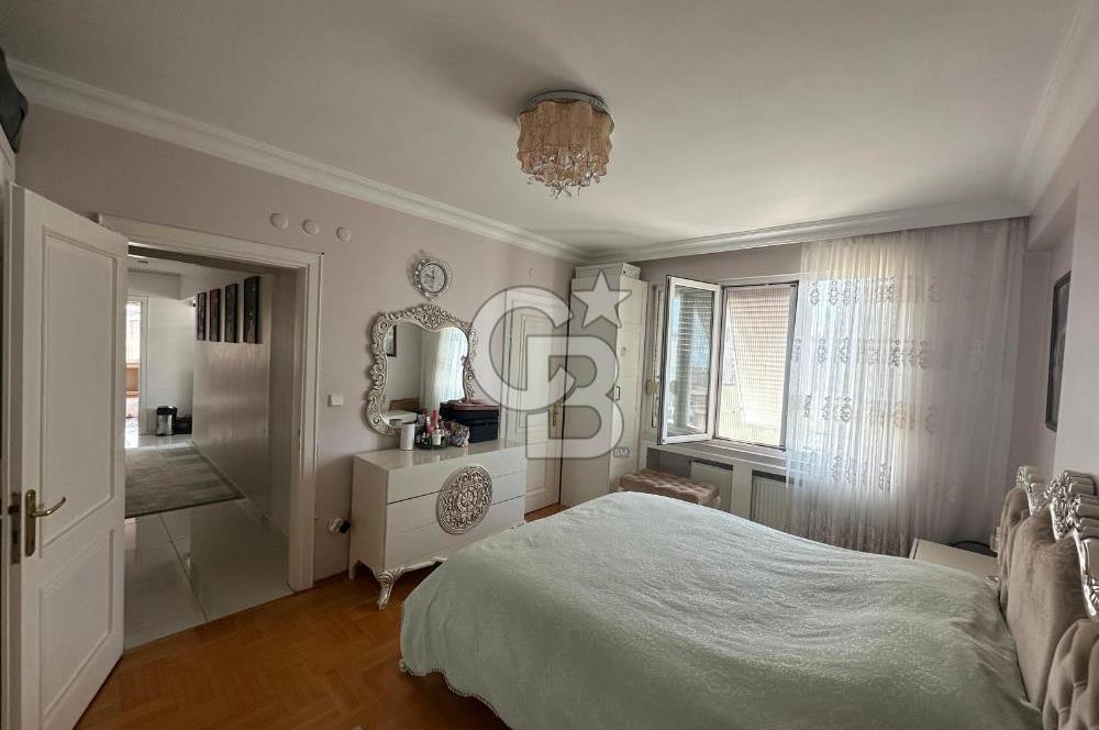 FENERYOLU'NDA GENİŞ FERAH KATTA TEK KİRALIK 4+1 DAİRE