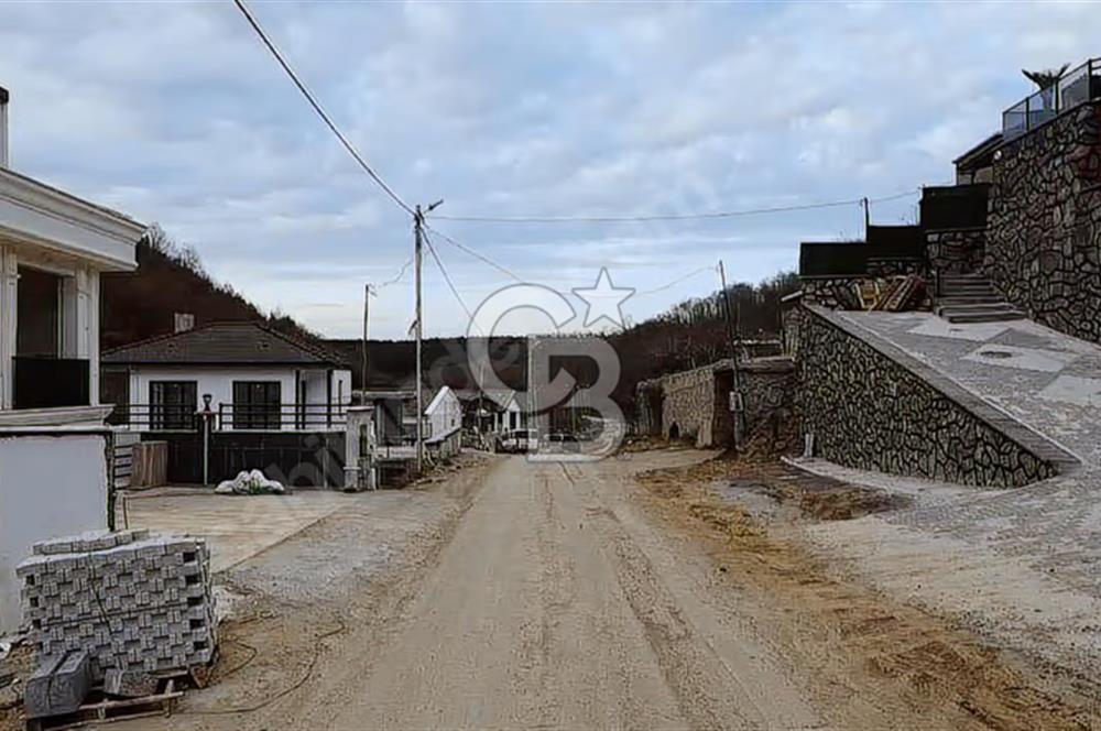 Şile Kızılcaköy'de Orman Manzaralı Yola Sıfır İmarlı Arsa