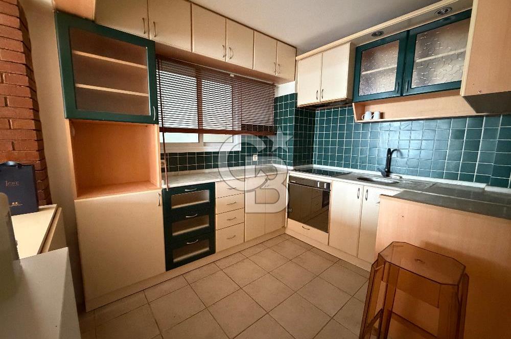 Göztepe Mithatpaşa Caddesi Yakını 2+1 Kiralık