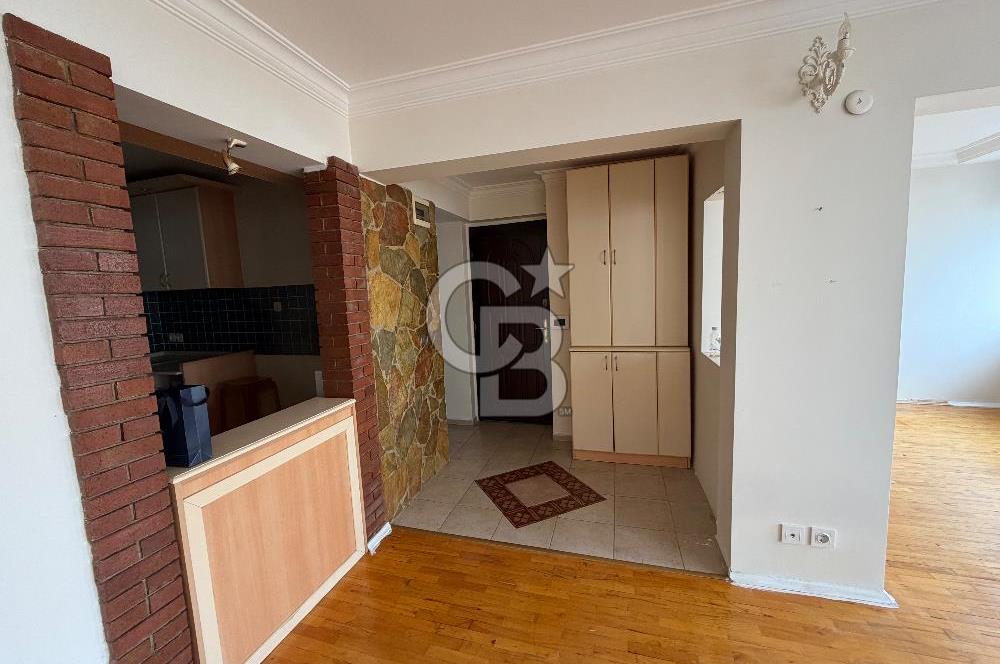 Göztepe Mithatpaşa Caddesi Yakını 2+1 Kiralık