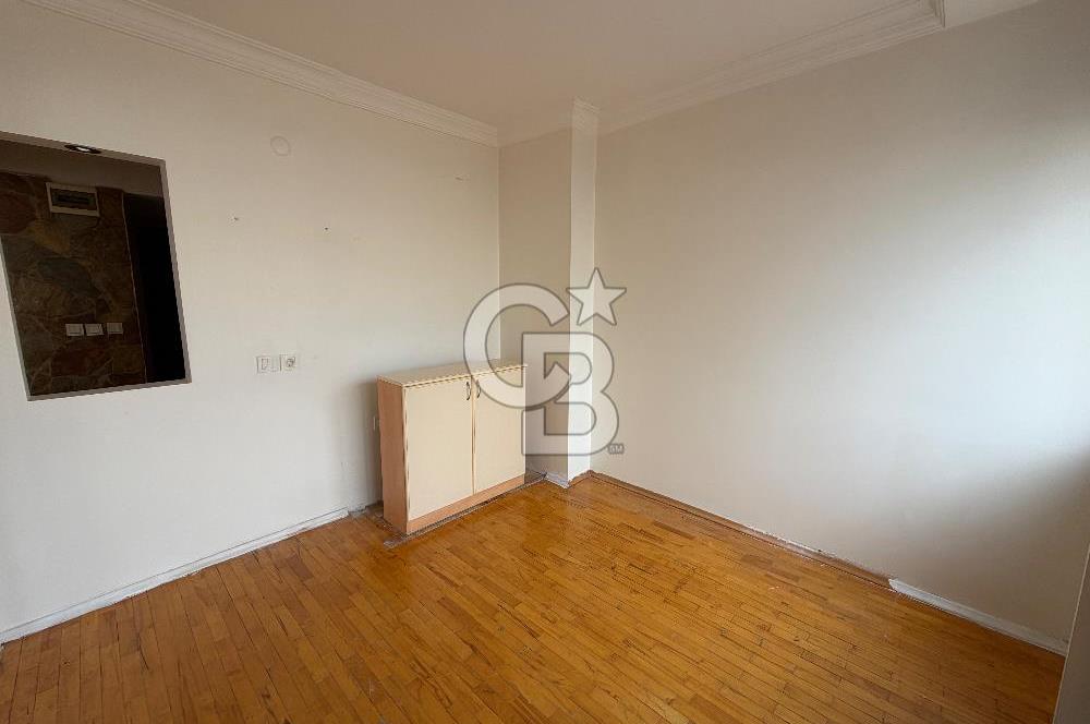 Göztepe Mithatpaşa Caddesi Yakını 2+1 Kiralık
