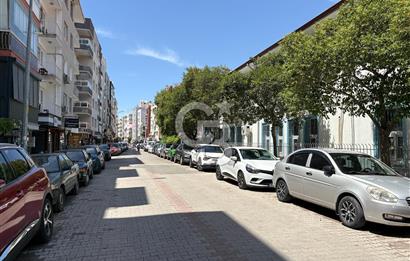 Bostanlıda Merkezi Konumda Satılık Dükkan