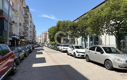 Bostanlıda Merkezi Konumda Satılık Dükkan