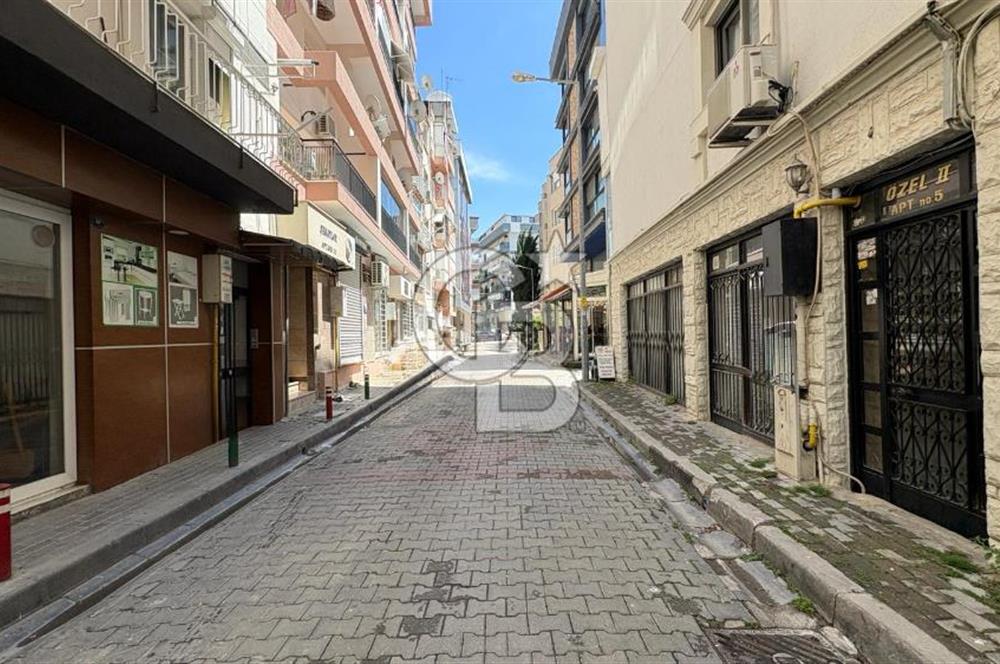 Bostanlıda Merkezi Konumda Satılık Dükkan