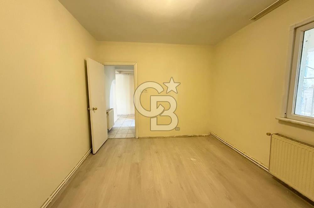 KÜÇÜKYALI ALTINTEPE'DE MİNİBÜS CADDESİ ÜSTÜ FIRSAT 1+1 DAİRE