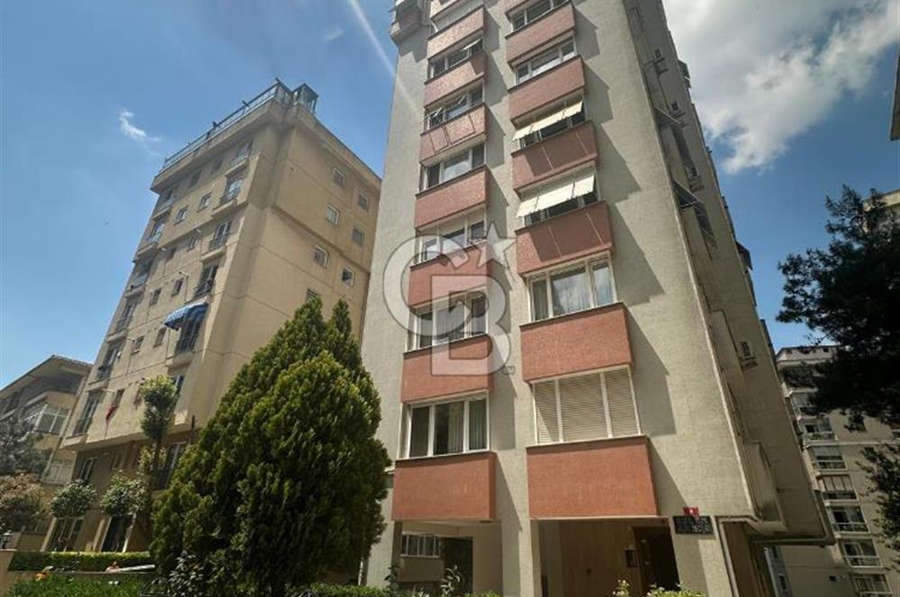 FENERYOLU'NDA GENİŞ FERAH KATTA TEK KİRALIK 4+1 DAİRE