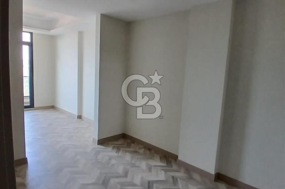 İZMİT KABAOĞLU SATILIK HAVUZLU SİTE İÇİNDE 3+1 SATILIK DAİRE