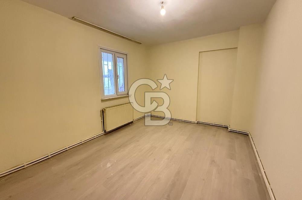 KÜÇÜKYALI ALTINTEPE'DE MİNİBÜS CADDESİ ÜSTÜ FIRSAT 1+1 DAİRE