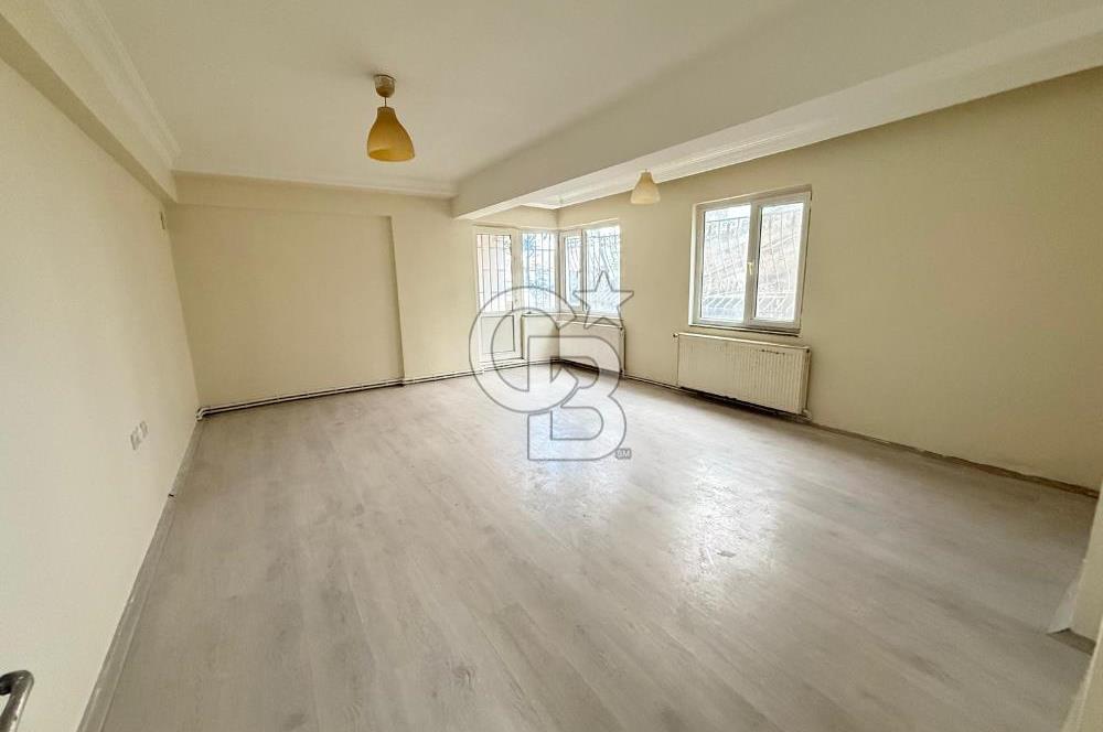 KÜÇÜKYALI ALTINTEPE'DE MİNİBÜS CADDESİ ÜSTÜ FIRSAT 1+1 DAİRE