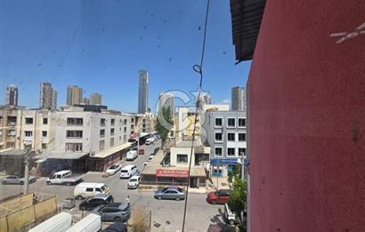 İzmir Gıda Çarşısında Satılık İş Yerı