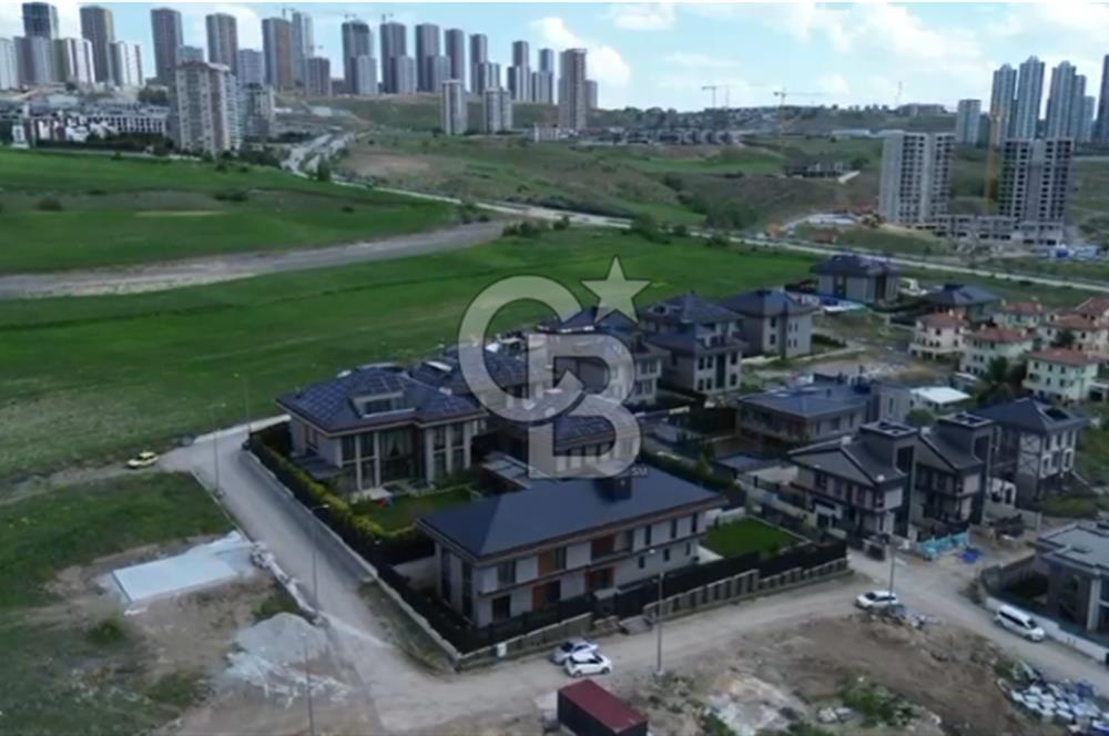 Beytepe’de 777 m² Net Kullanım Alanlı, Geniş Bahçeli Natamam Villa