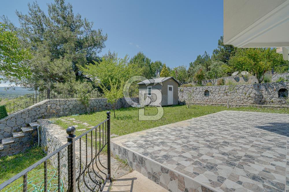 Kuşçular Yeşiloba Sitesi’nde Doğa İçinde Müstakil Satılık Villa