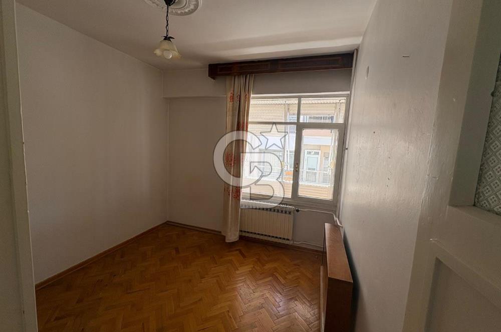 Bostanlı' nın en gözde yerinde 3+1 ferah ve geniş daire