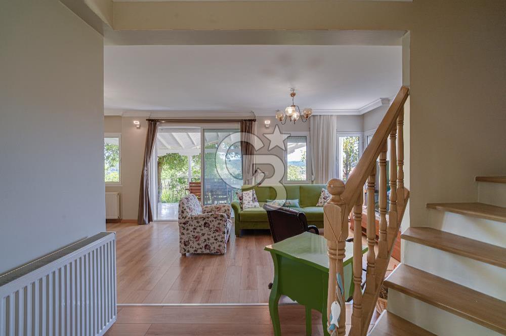 Kuşçular Yeşiloba Sitesi’nde Doğa İçinde Müstakil Satılık Villa