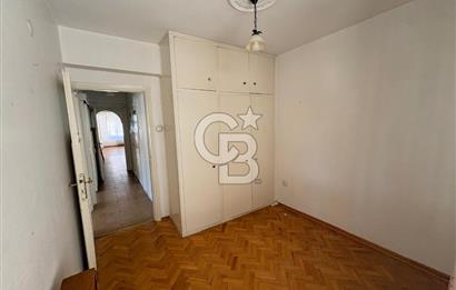 Bostanlı' nın en gözde yerinde 3+1 ferah ve geniş daire
