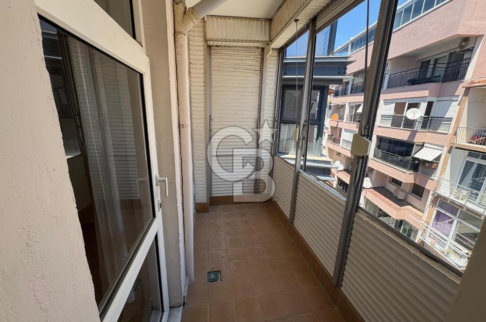 Bostanlı' nın en gözde yerinde 3+1 ferah ve geniş daire