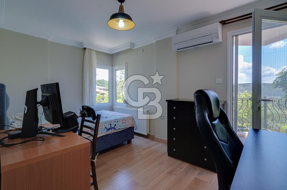 Kuşçular Yeşiloba Sitesi’nde Doğa İçinde Müstakil Satılık Villa