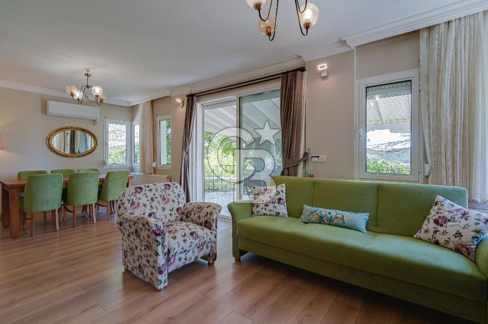 Kuşçular Yeşiloba Sitesi’nde Doğa İçinde Müstakil Satılık Villa