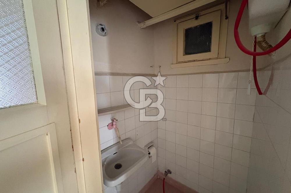 Bostanlı' nın en gözde yerinde 3+1 ferah ve geniş daire