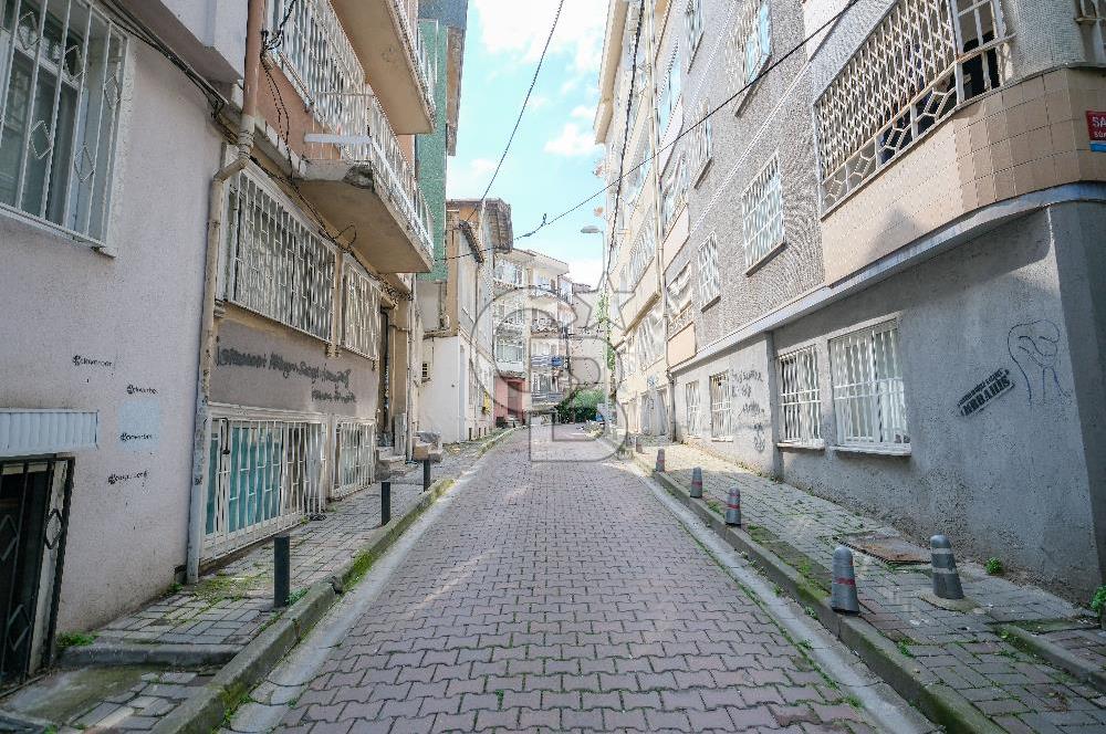 Beşiktaş Merkez de Şehir Manzaralı Kiralık 2+1 Daire
