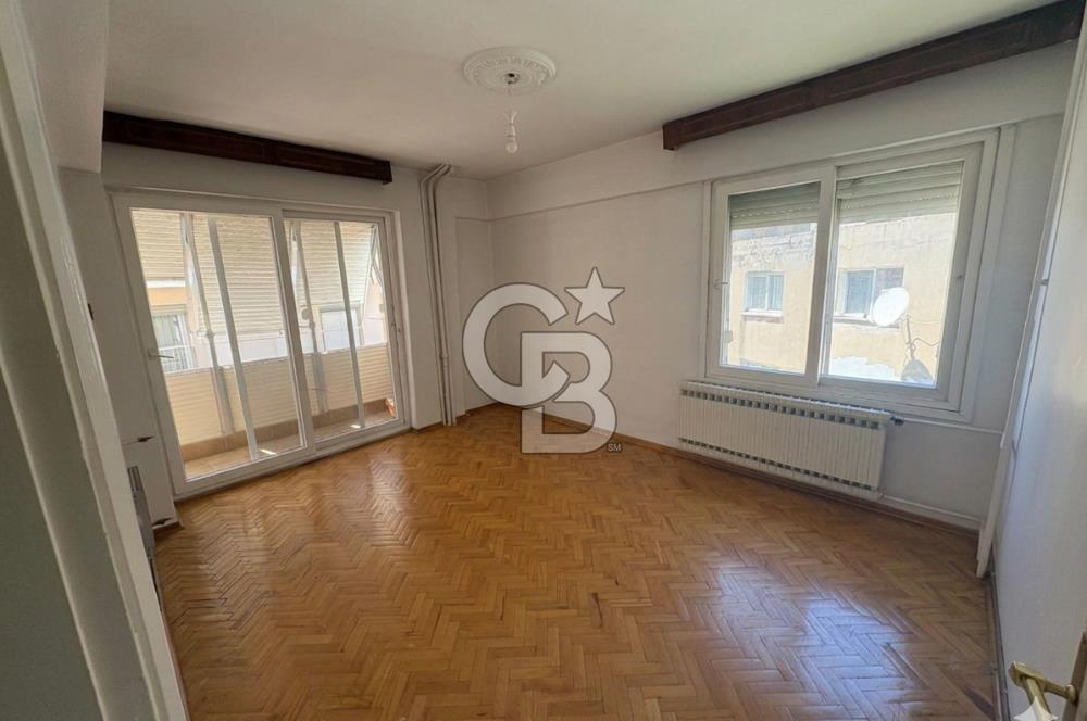 Bostanlı' nın en gözde yerinde 3+1 ferah ve geniş daire