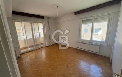 Bostanlı' nın en gözde yerinde 3+1 ferah ve geniş daire