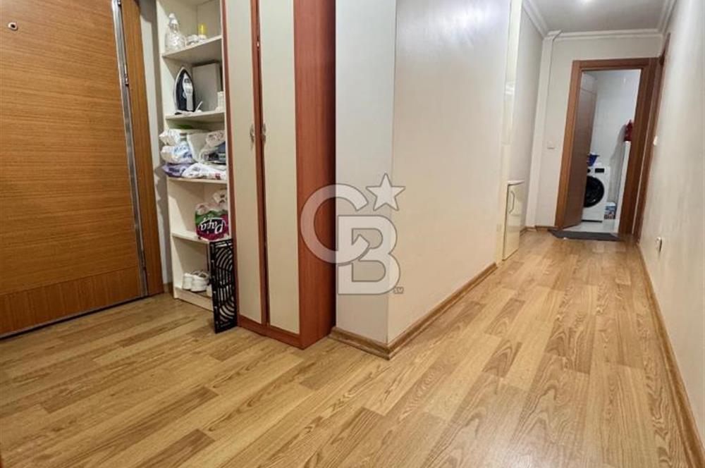 Aydınevler Merkezi Konumda 1+1 Satılık Site İçinde, Otoparklı