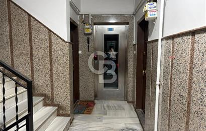 Necip Fazıl Mah. Ulaş Sitesinde Otoparklı Güvenlikli 2+1