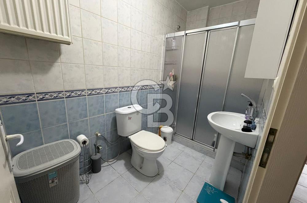 Necip Fazıl Mah. Ulaş Sitesinde Otoparklı Güvenlikli 2+1