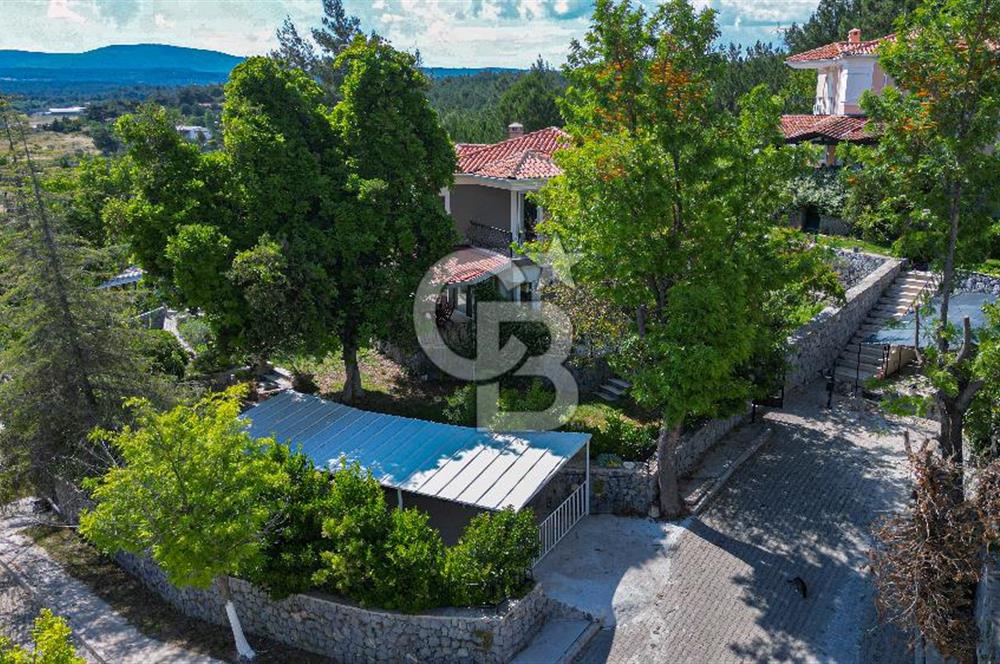 Kuşçular Yeşiloba Sitesi’nde Doğa İçinde Müstakil Satılık Villa
